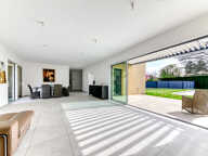 Ecully - Les Serres: Une maison contemporaine de 189m2, 5 ch — photo 2
