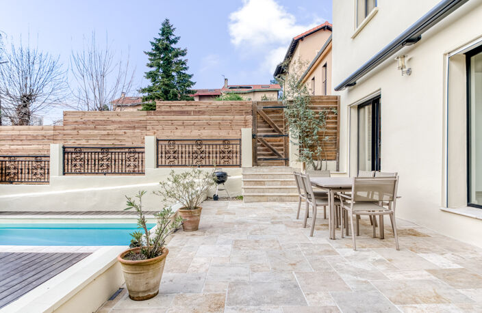 Caluire - Boutary: Une maison familiale de 205m2, 5 chambres — photo 4