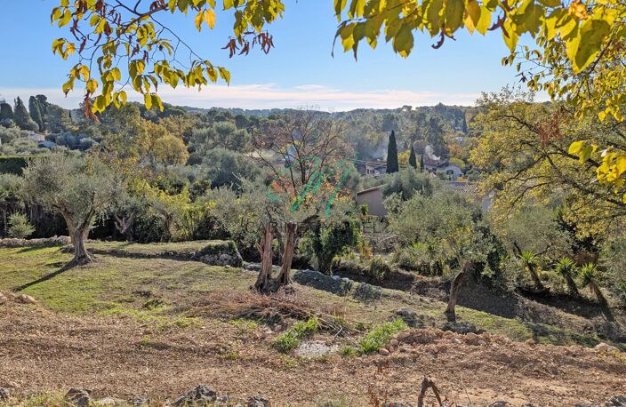 Roquefort-les-Pins : Terrain coup de cœur 1788 m² PC accordé — photo 2