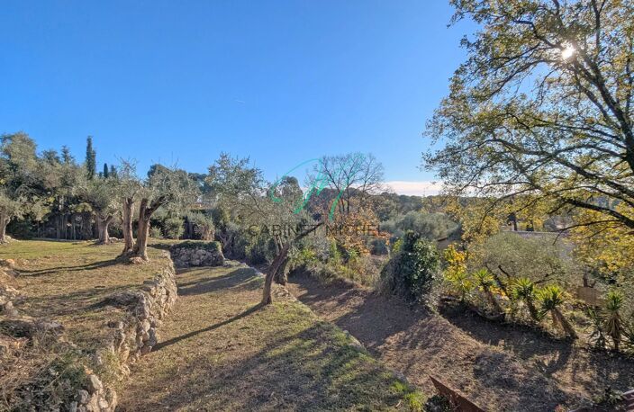 Roquefort-les-Pins : Terrain coup de cœur 1788 m² PC accordé — photo 4