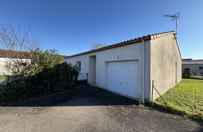 Maison de plain pied 3 chambres, garage et jardin — photo 2