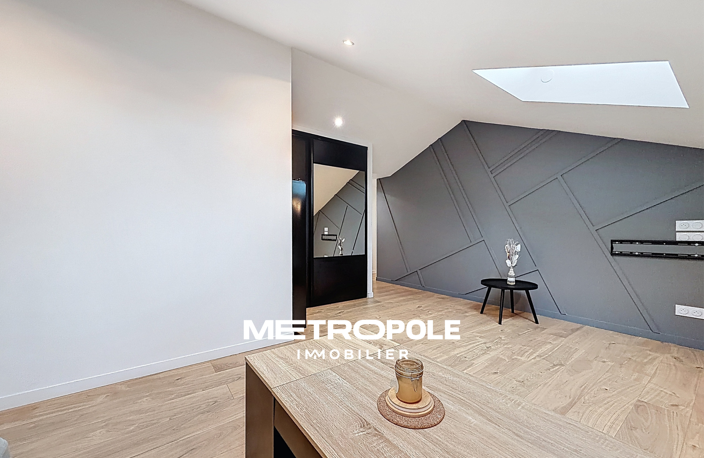APPARTEMENT REFAIT À NEUF CENTRE TARARE — photo 4