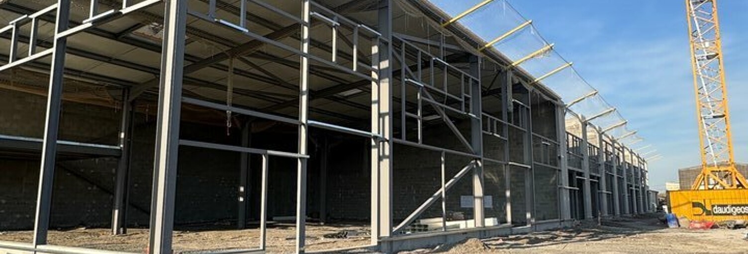 Commerce  146 m² à vendre à Saint-Vincent-de-Tyrosse (40230)