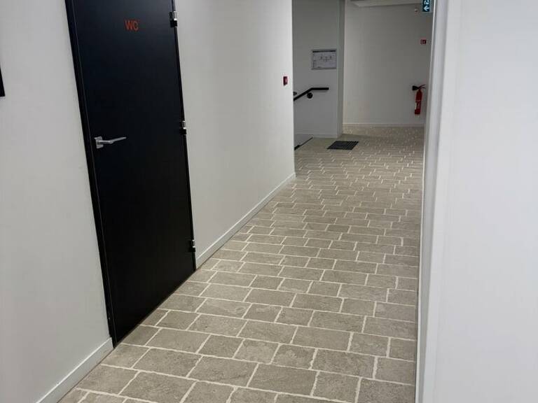 BUREAUX à VENDRE — photo 1