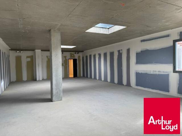 BUREAUX à VENDRE — photo du bien