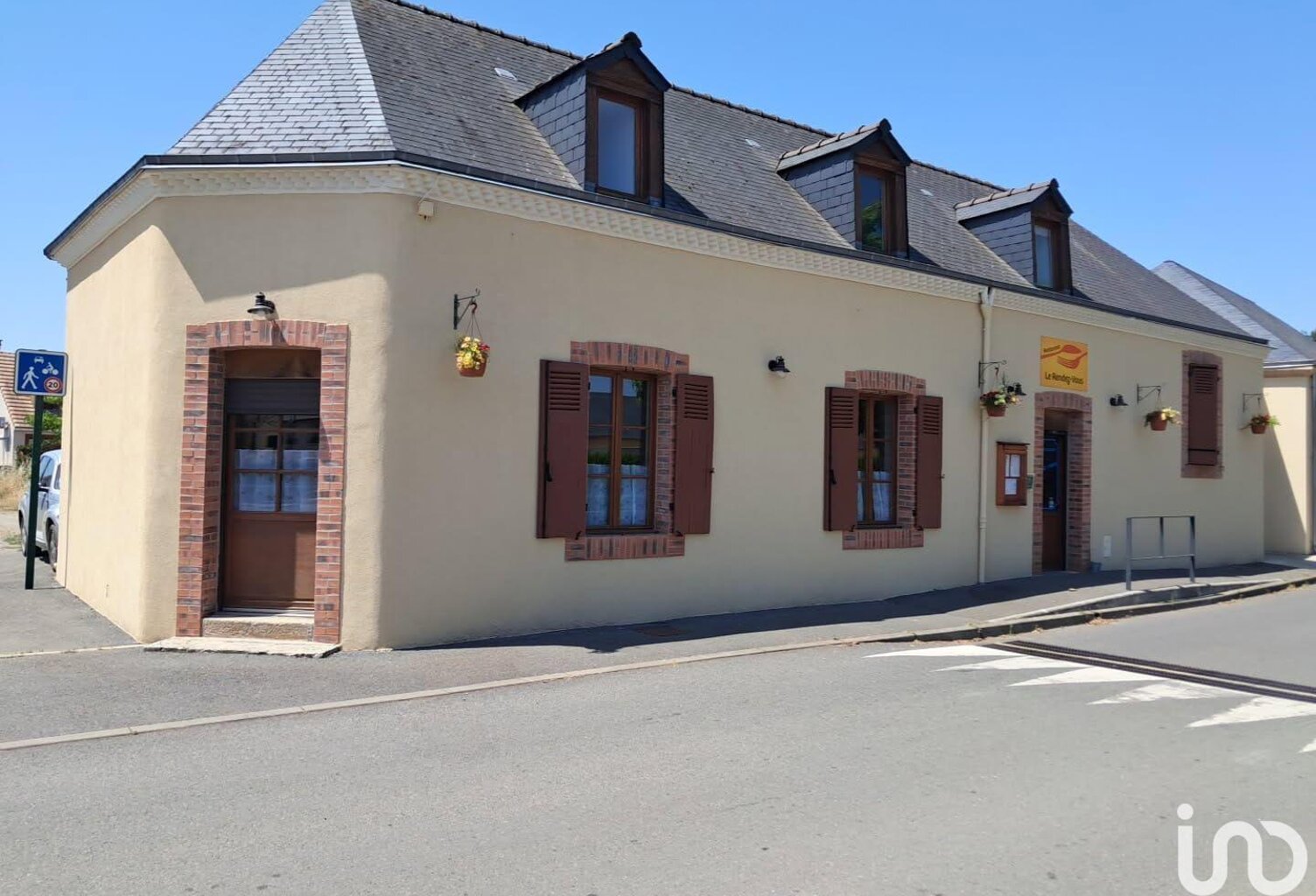 Vente Restaurant 318 m&sup2; — photo 1