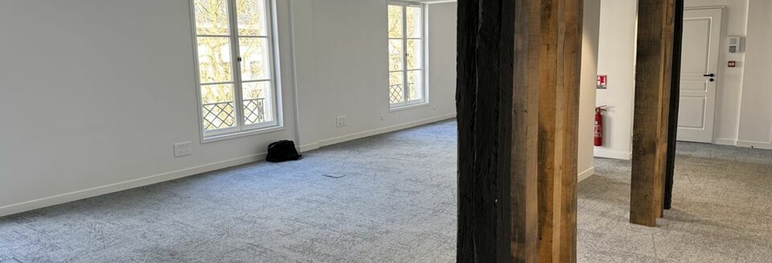 Bureau  115 m² à louer à Tours (37000)