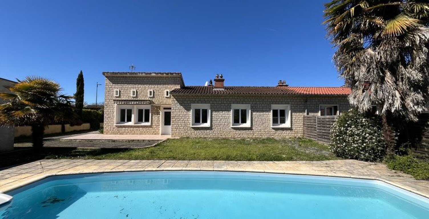 Vente maison 5 pièces 117 m² Boussens (31360) — photo 1