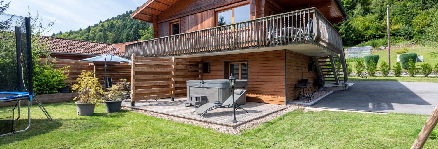 Maison 8 Pièces 130 m² à vendre à Rochesson (88120)