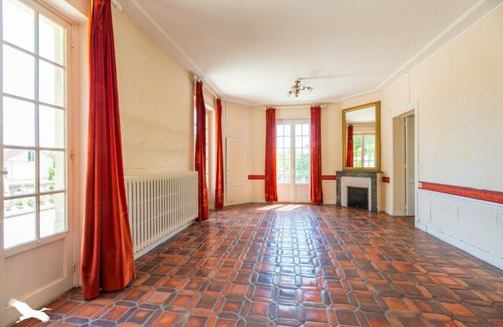 Hôtel Particulier de 7 pièces principales — photo 4