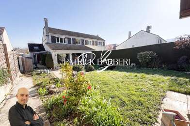 Maison 6 pièces 358400 €