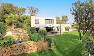 Maison 5 Pièces 190 m² à vendre à La Farlède (83210)