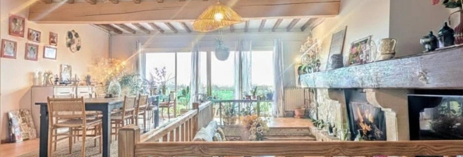 Maison 9 Pièces 216 m² à vendre à Bayas (33230)