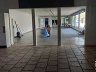 Vente Murs commerciaux 267 m&sup2; — photo 3