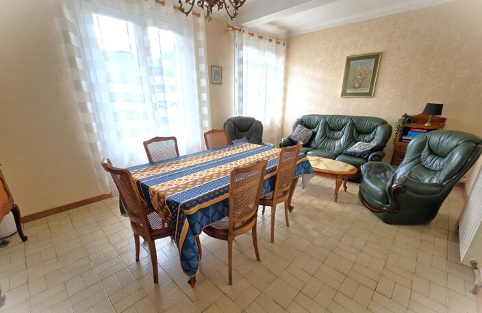 Maison 5 chambres avec garage et jardin au cœur du village — photo 4