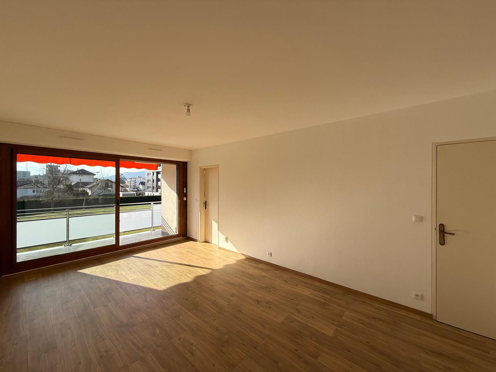 Appartement  T4 à louer Ambilly 74100