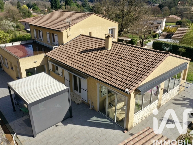 Vente Maison/villa 6 pièces — photo 1