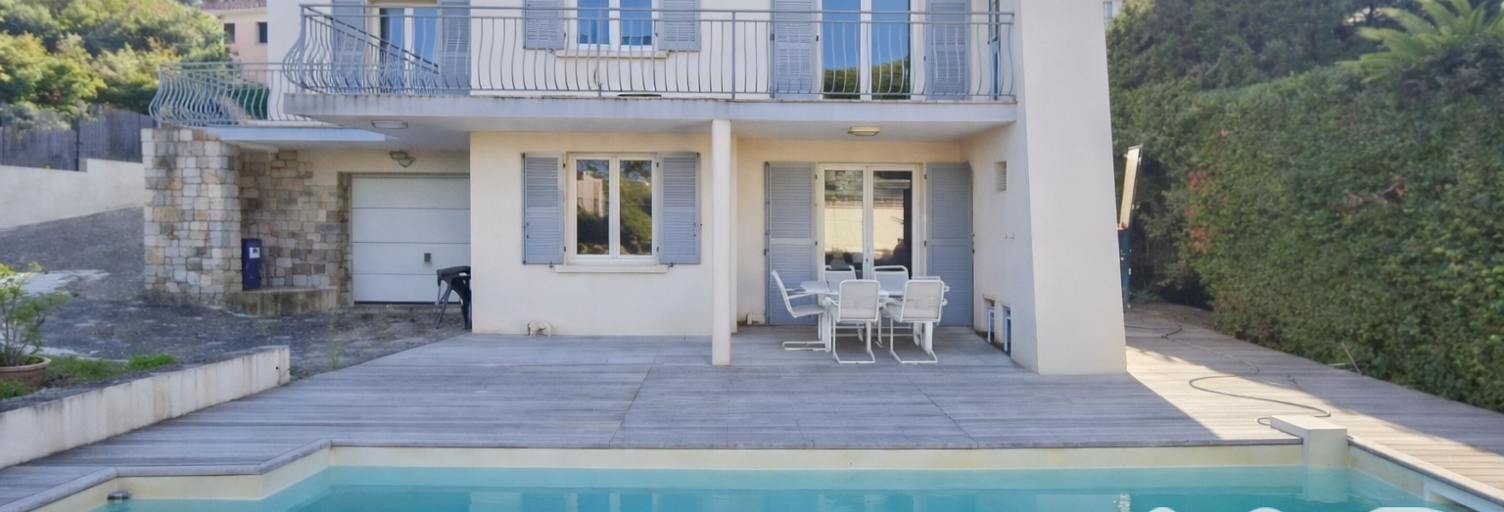 Maison 6 Pièces 150 m² à vendre à Sanary-sur-Mer (83110)