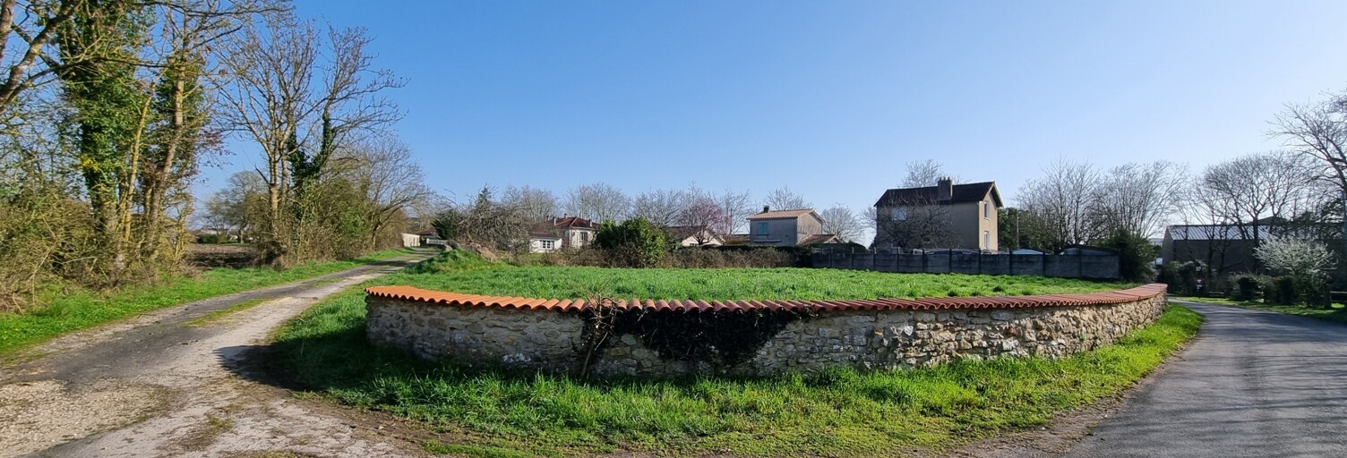 Terrain  1020 m² à vendre à Villefagnan (16240)