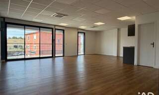 Bureau  90 m² à louer à Saint-Cannat (13760)