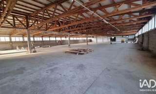 Commerce  1886 m² à louer à Gondreville (45490)