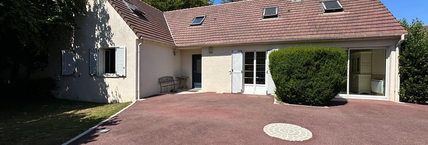 Maison 9 Pièces 184 m² à vendre à Cernay-la-Ville (78720)
