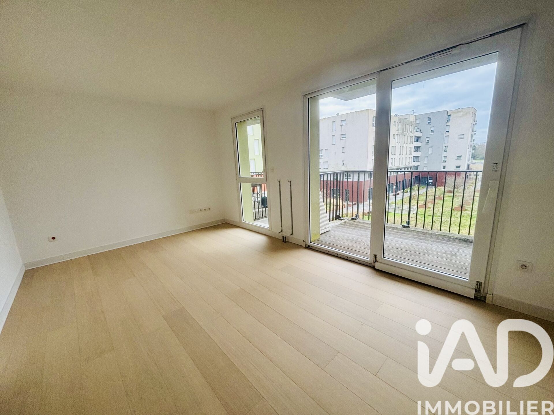 Vente Appartement 3 pièces - Photo 2