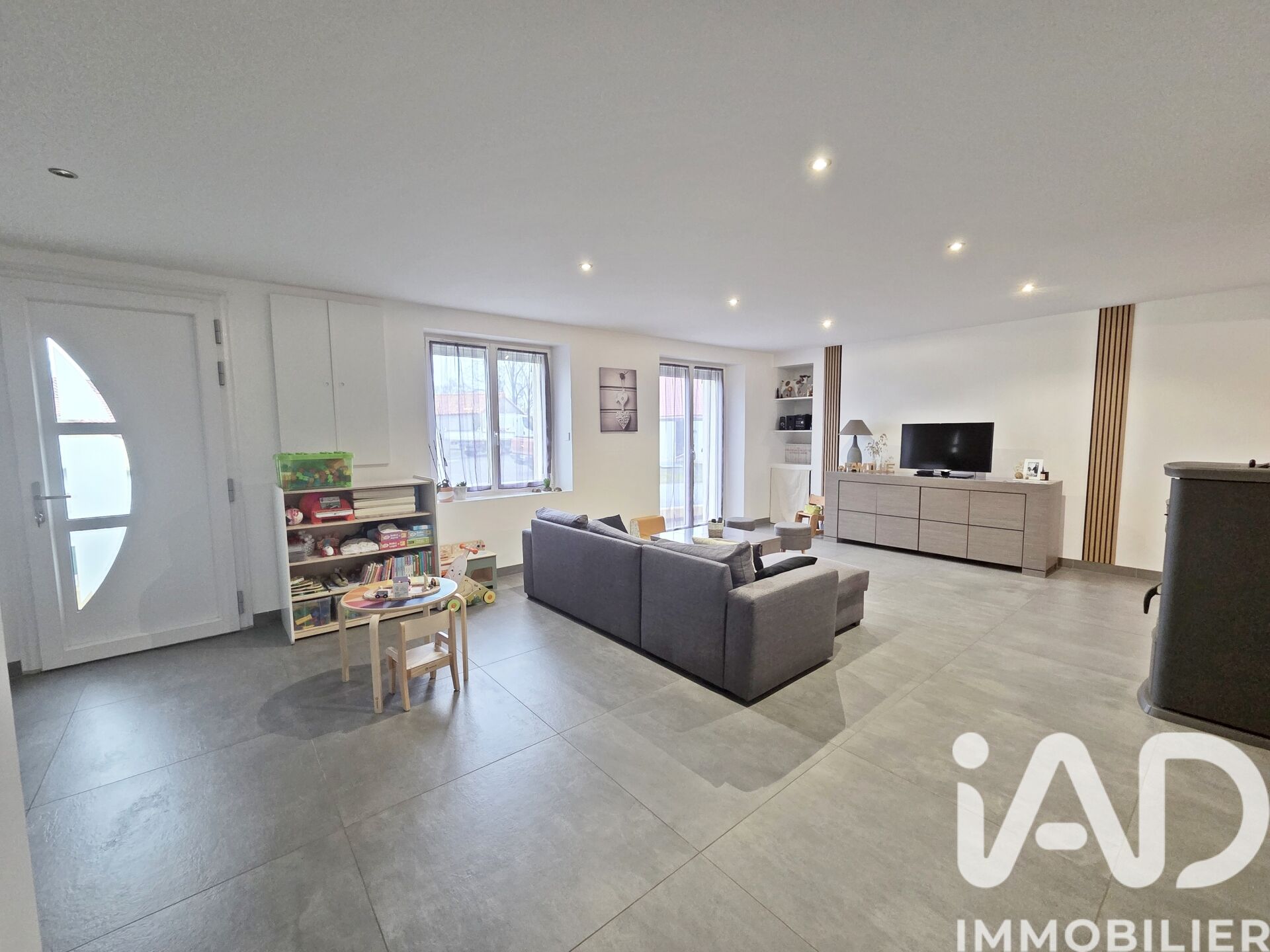 St-Andre-Sur-Sevre - 149m² - 6p. - 3ch.