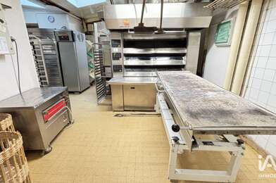 Commerce  869840 €