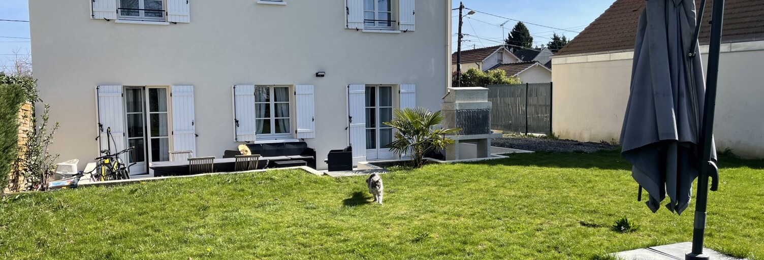 Maison 7 Pièces 122 m² à vendre à Faremoutiers (77515)