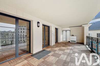 Appartement 4 pièces 699500 €