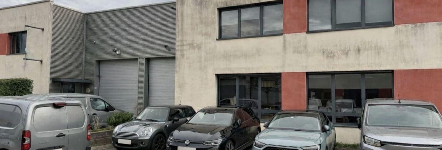 Commerce  534 m² à vendre à Décines-Charpieu (69150)