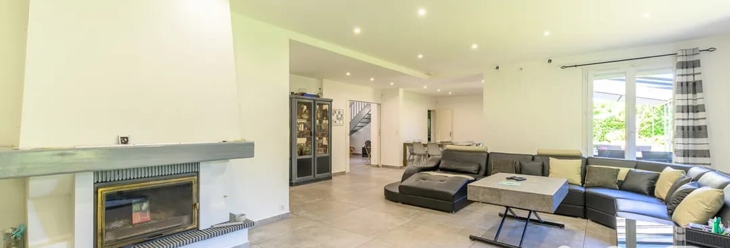 Maison 8 Pièces 232 m² à vendre à La Queue-en-Brie (94510)