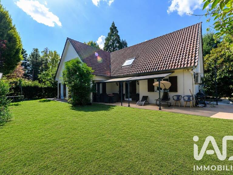 Vente Maison/villa 8 pièces — photo 1