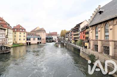 Immeuble  736800 €