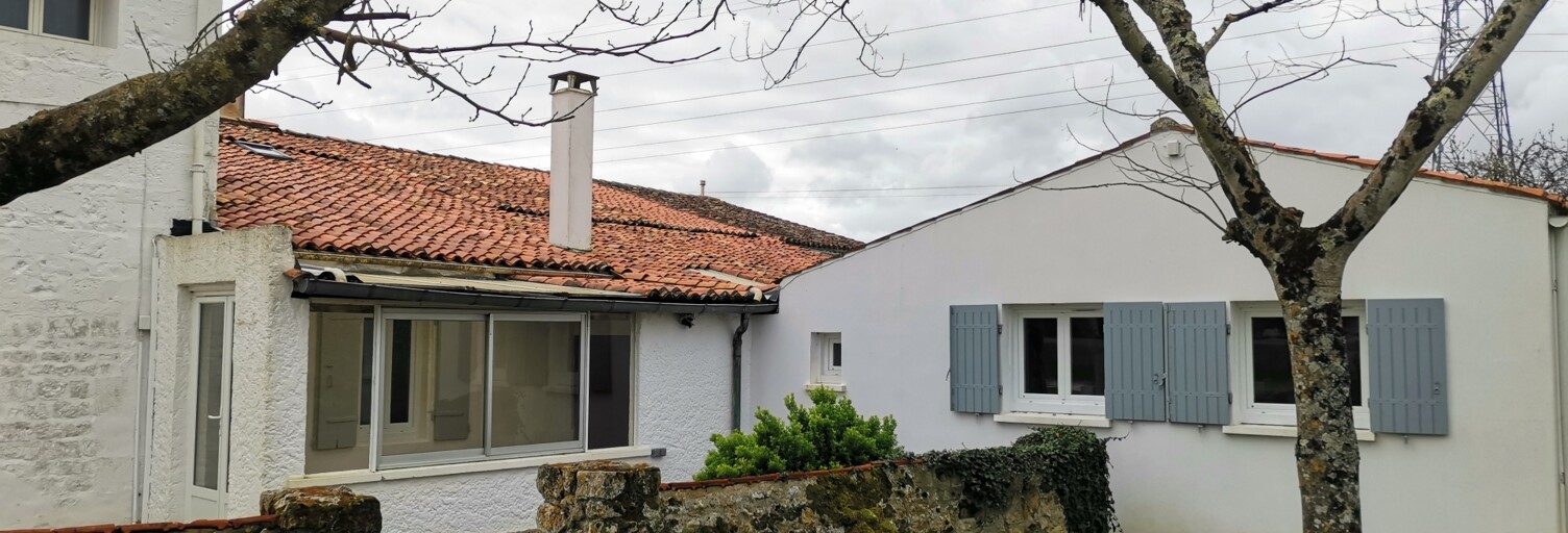 Maison 7 Pièces 144 m² à vendre à Les Gonds (17100)