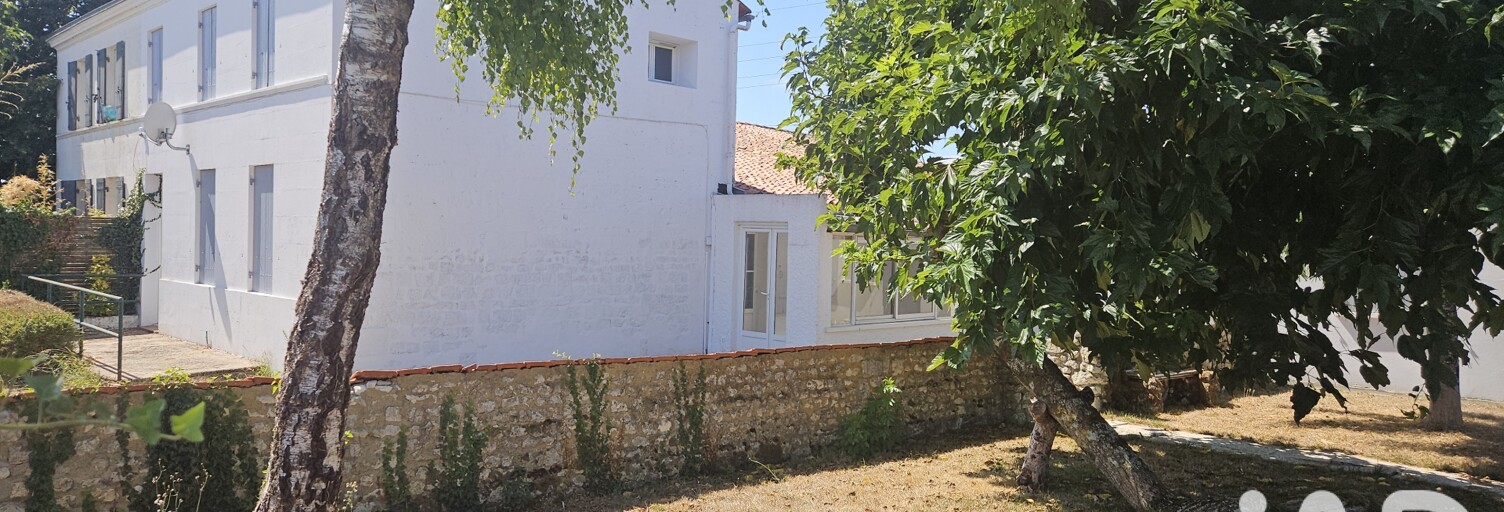 Maison 7 Pièces 144 m² à vendre à Les Gonds (17100)