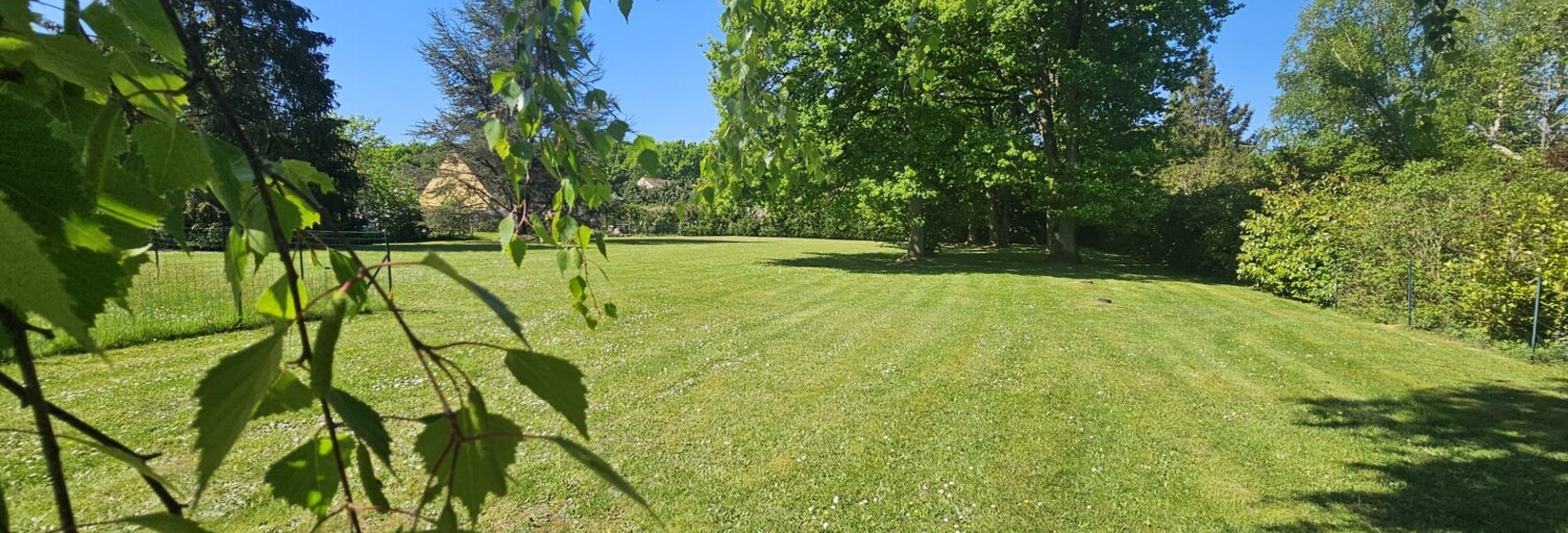 Terrain  1558 m² à vendre à Saint-Léger-en-Yvelines (78610)