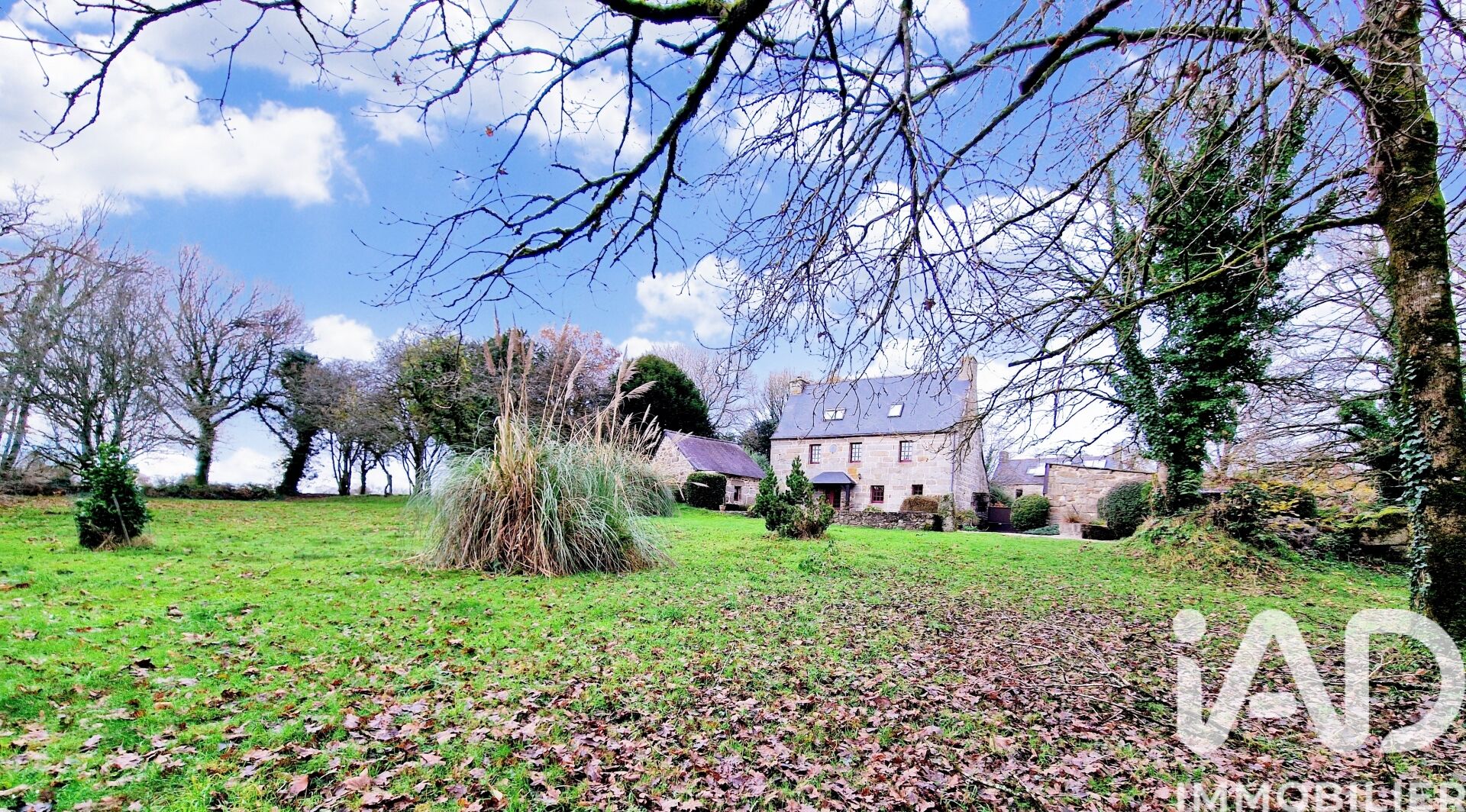 Kergrist-Moelou - 176m² - 5p. - 3ch.