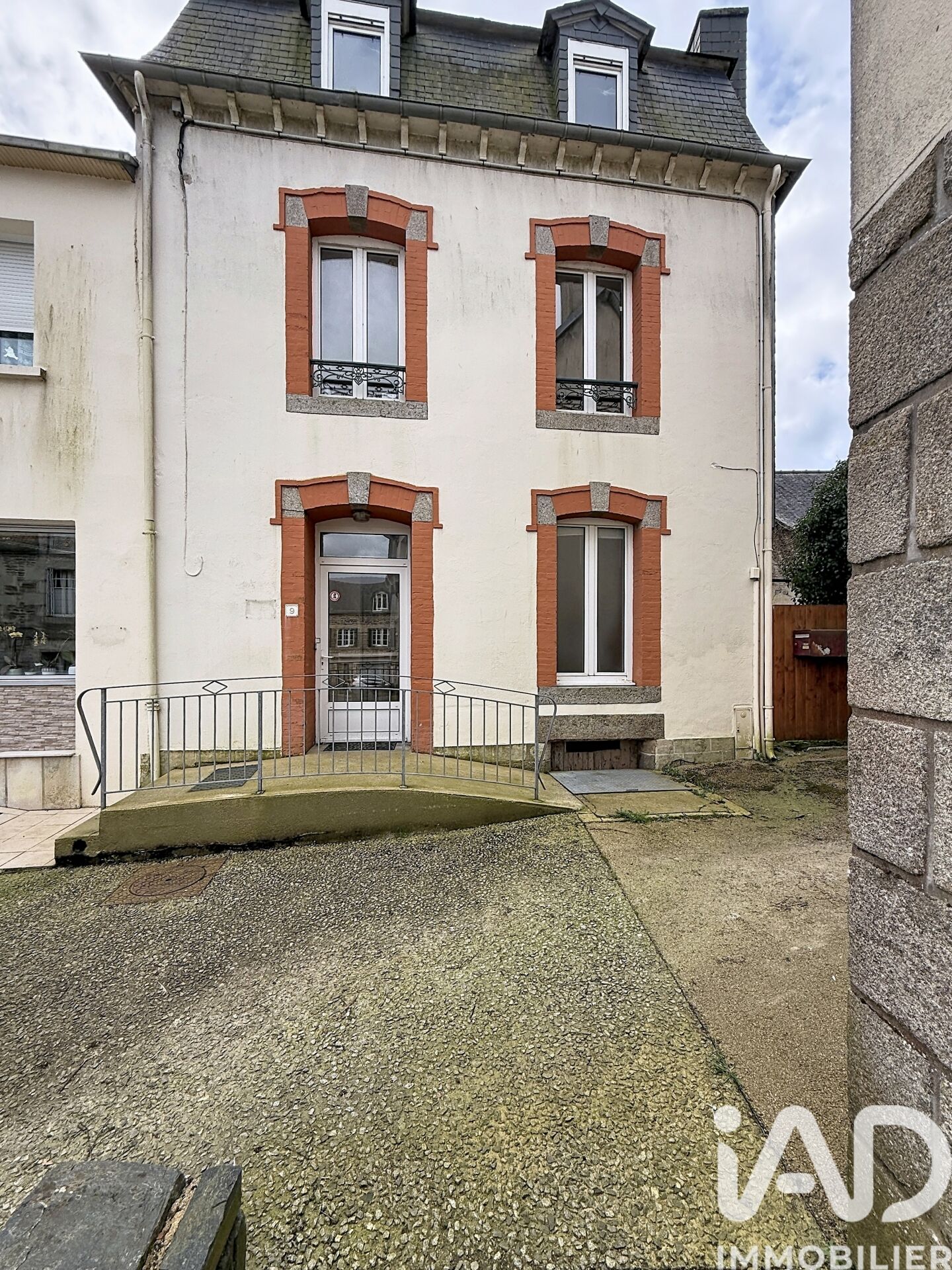 Uzel - 82m² - 3p. - 1ch.