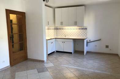 Appartement 3 pièces 711 €
