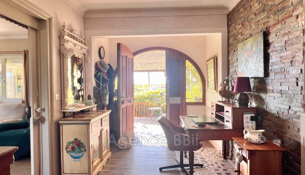 Villa / Maison 7 pièces  à vendre Saint-André-de-la-Roche 06730