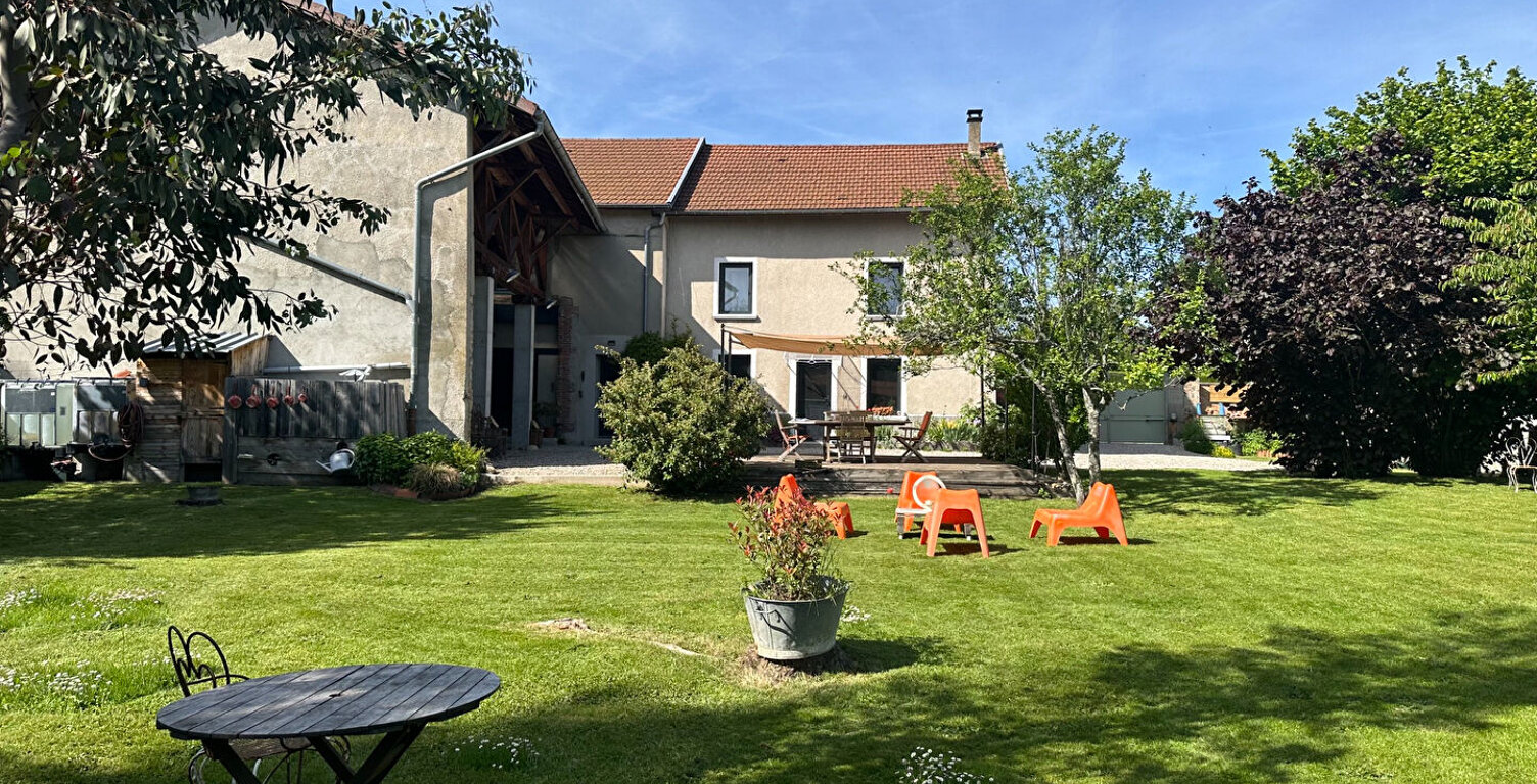 Maison Champier 6 pièce(s) — photo 1