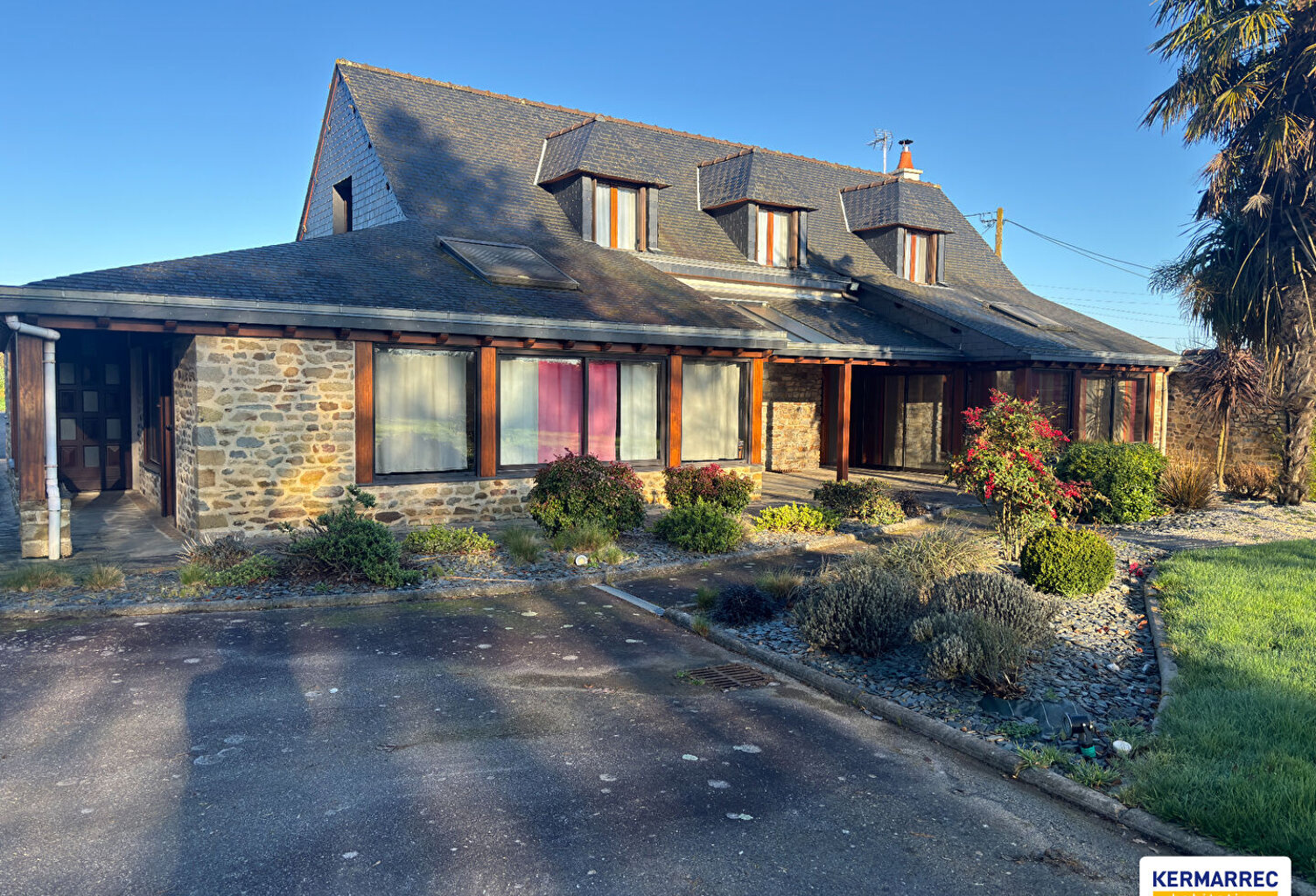 A VENDRE Longère en pierres 7 pièces à RETIERS 195 m² - 344 800  HAI — photo 1