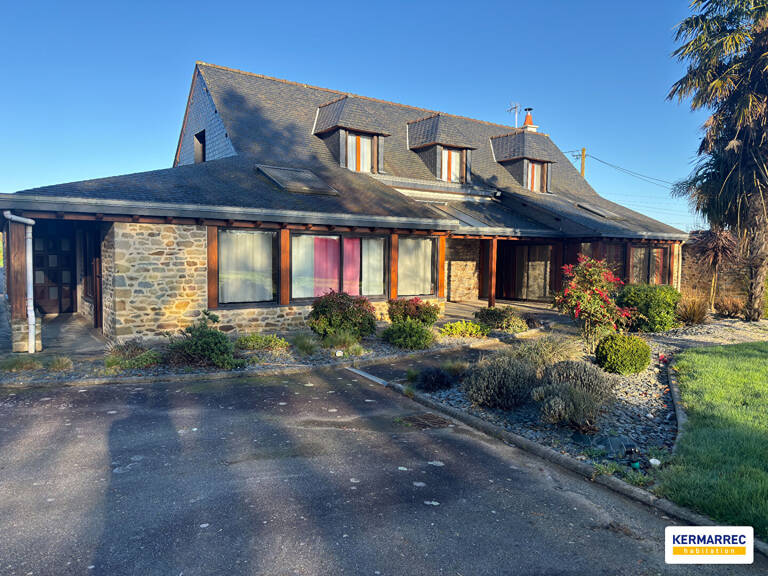 A VENDRE Longère en pierres 7 pièces à RETIERS 195 m² - 344 800  HAI — photo 1