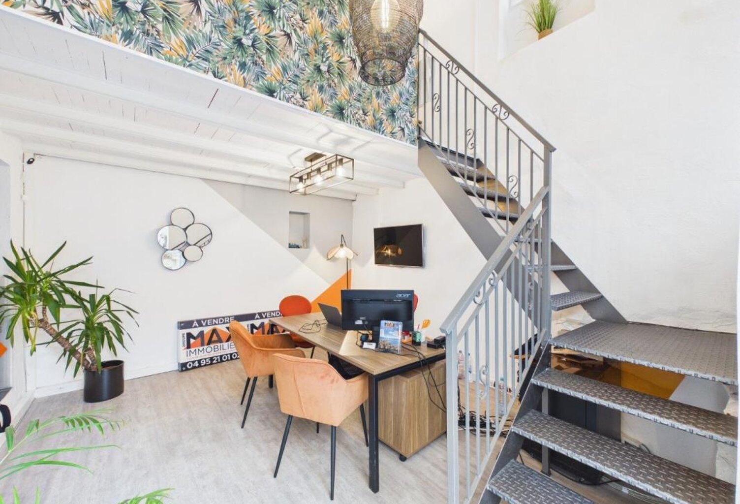 LOCAL COMMERCIAL OU PROFESSIONNEL — photo 1