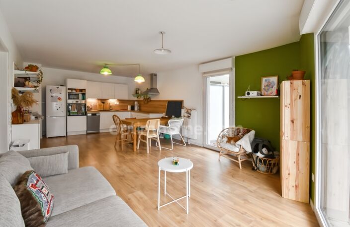 Exclusivité : Appartement T3 récent avec terrasse et parking – 65,5 m² – Lille rue de Londres  (59) — photo 2