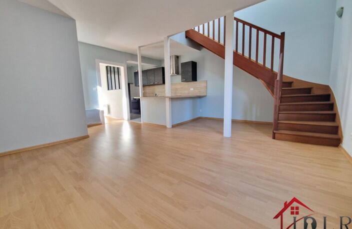 Appartement F4 en duplex hyper centre ville Châlons-en-Champ — photo 5