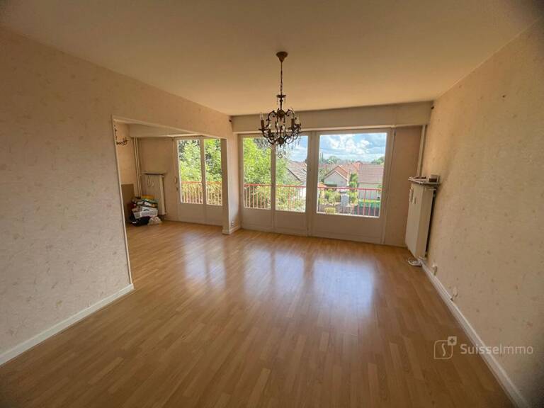 Valdoie,  spacieux appartement T4  très lumineux avec balcon et garage — photo 1