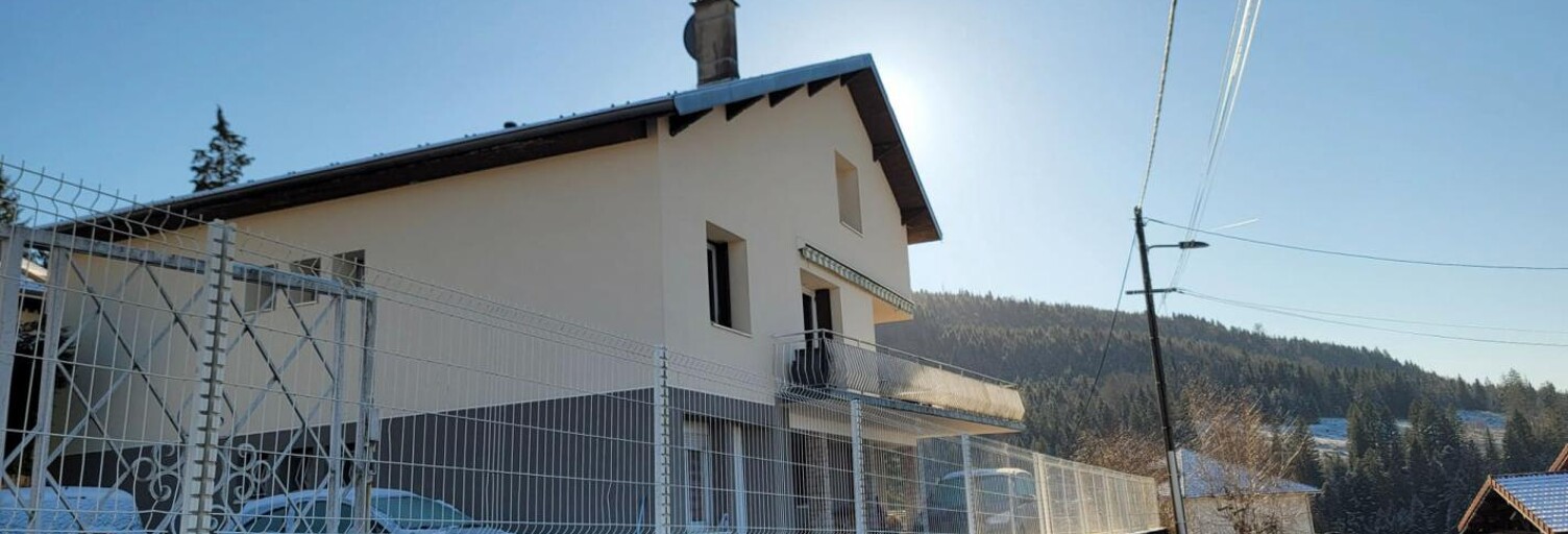 Maison 8 Pièces 315 m² à vendre à Oyonnax (01100)